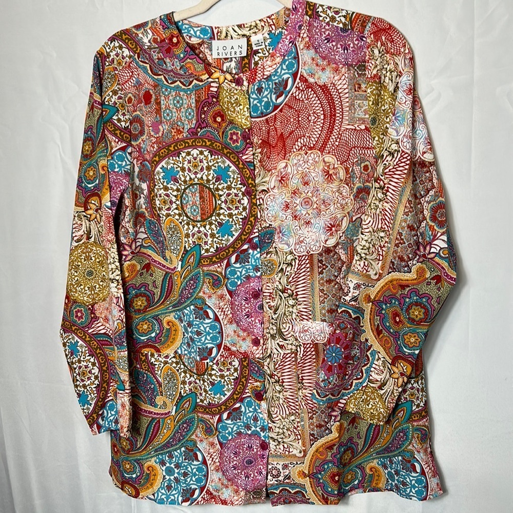 Joan Rivers Paisley Button Down Top Sz Small Front Pocket
